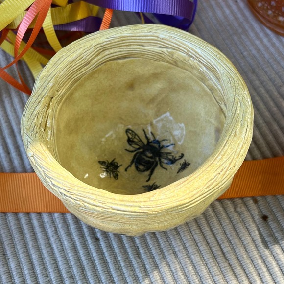 Bees on a Small Yellow Pottery Sauce or Snack Bowl - Picture 4 of 9